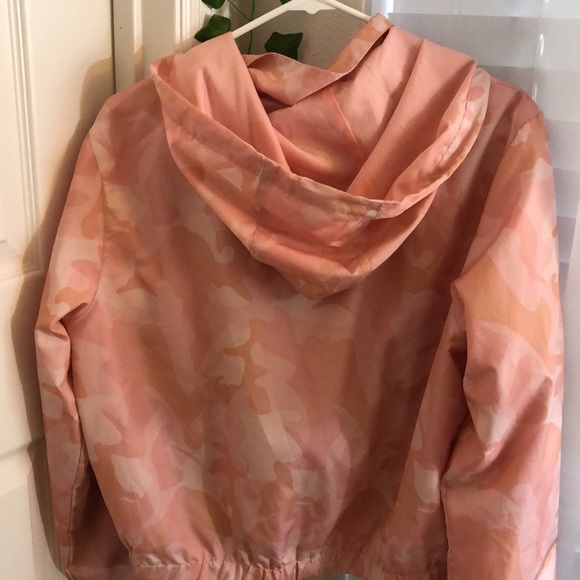 Pink raincoat - Picture 2 of 3